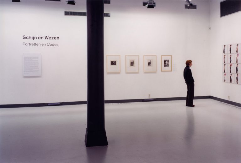 Appearances and essence, portraits and codes